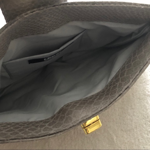 ASOS feather faux suede clutch - Picture 2 of 6